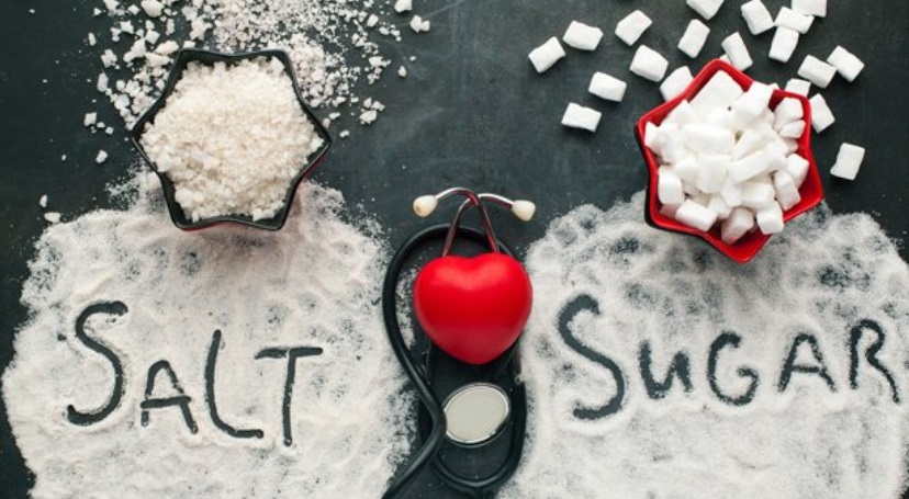 Muối và đường không nên ăn quá nhiều trong thực đơn hằng ngày